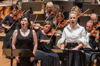 Avplazi Krassimiri Stoyanovi na Ljubljanskem mednarodnem poletnem festivalu